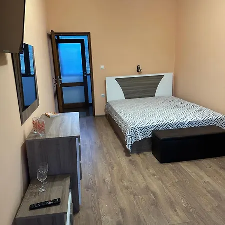 арнаудови 3* Kostandovo