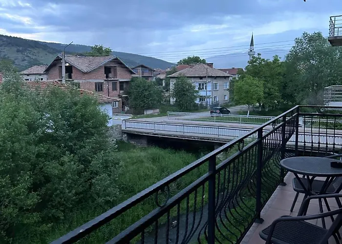 арнаудови Kostandovo